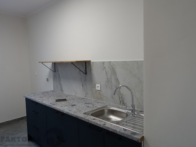 Budynek biurowy 138,34m2 I piętro