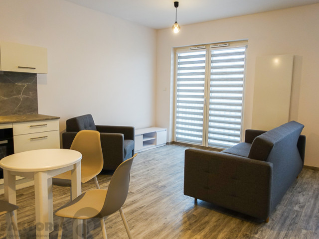 Nowa kawalerka, umeblowana, balkon 2400+275